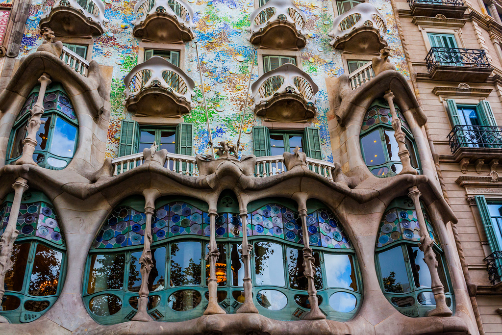Дом Бальо в Барселоне / Фото: llamnudds (flickr / C.C.) 