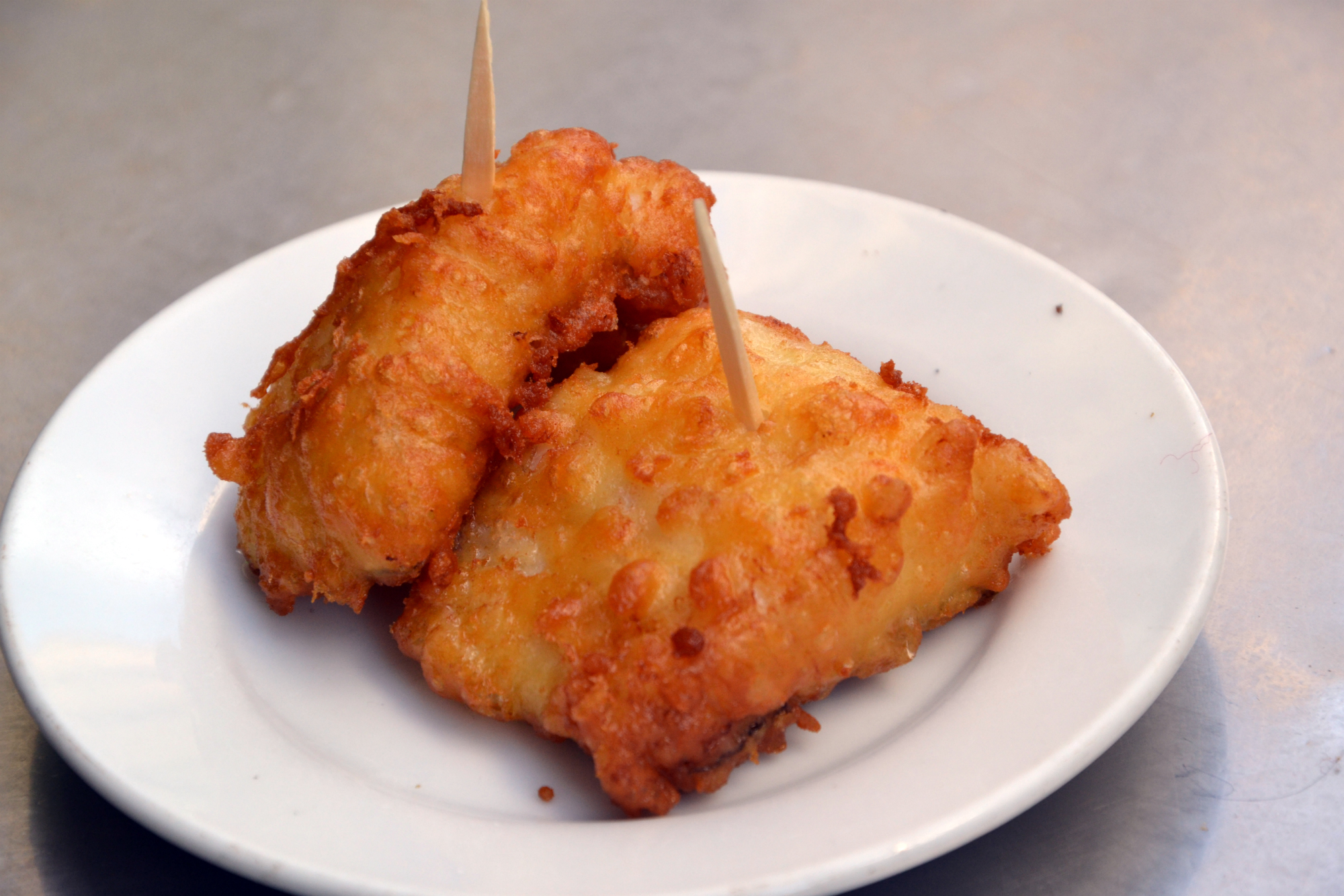 Bacalao Frito es una de las especialidades gastronómicas de Madrid que podrás probar en este recorrido de tapas
